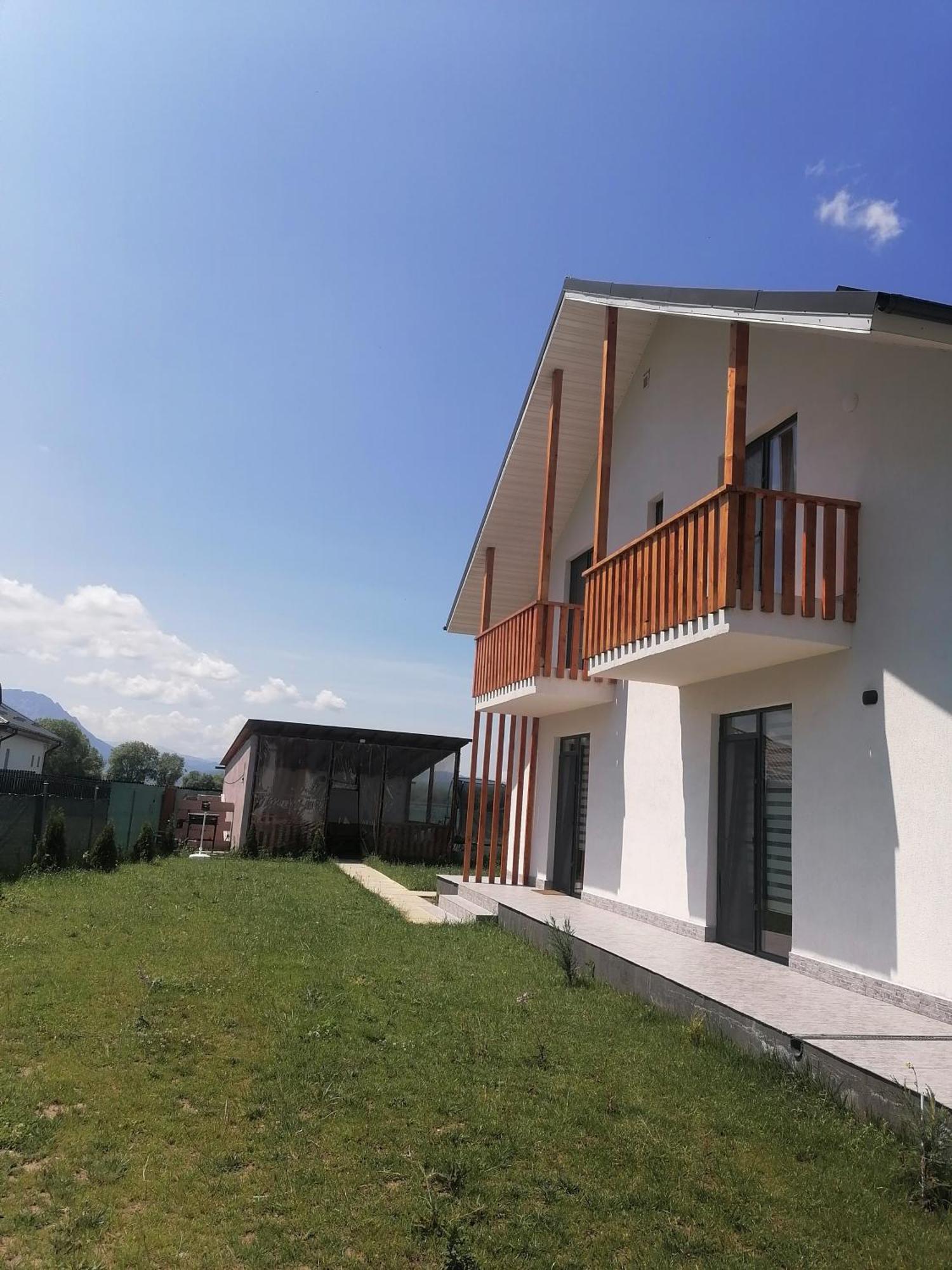 Casa Viki Villa Rîşnov Exterior foto